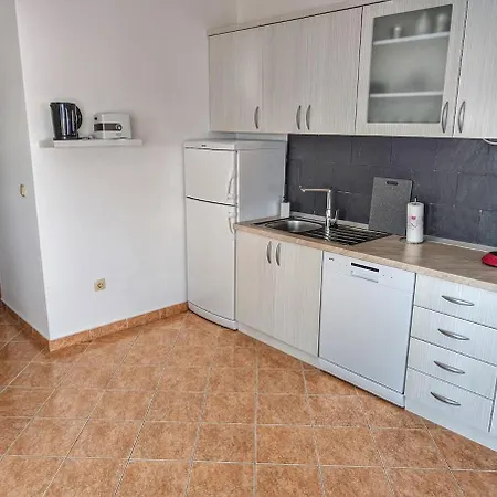 Apartamento Leo Trogir